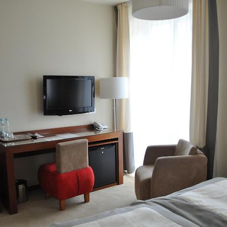 Hotel Atrium Elblag Esterno foto