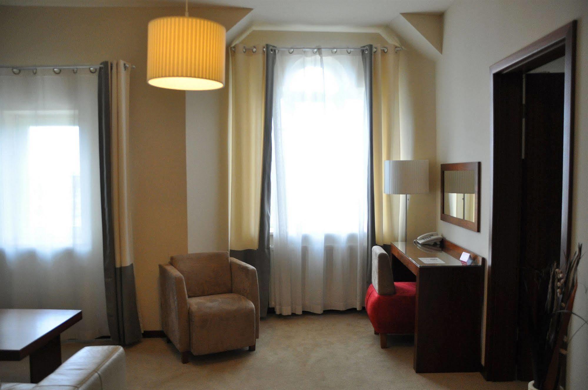Hotel Atrium Elblag Esterno foto
